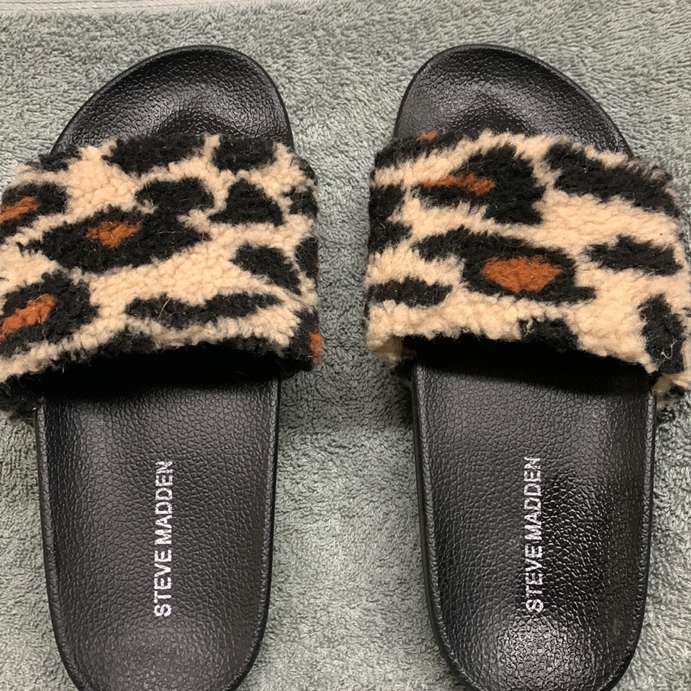 Cute comfy sandals